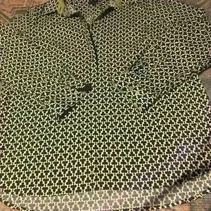 Talbots v neck spade black white top